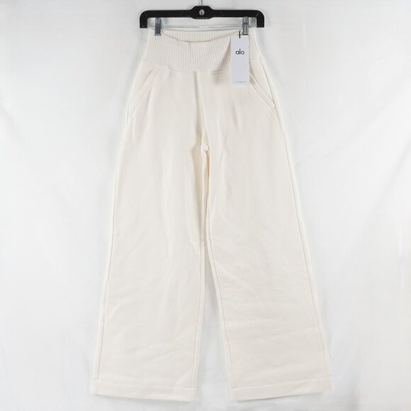 Alo Yoga Cropped Serenity Coverup And Serenity Wide Leg Sweatpant Set In Ivory - Picture 6 of 9